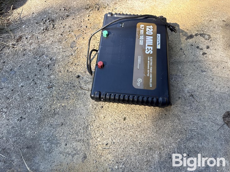 american-farm-works-eac100mn-electric-fence-controller-image-4
