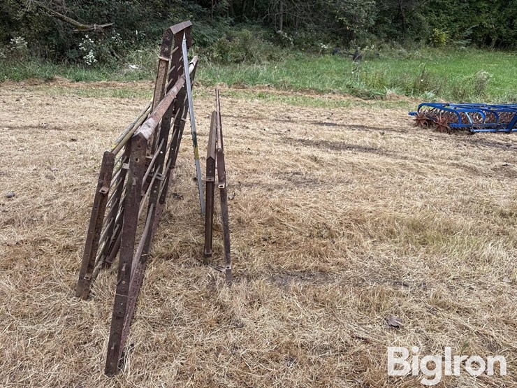 steel-40"-livestock-panels-image-2