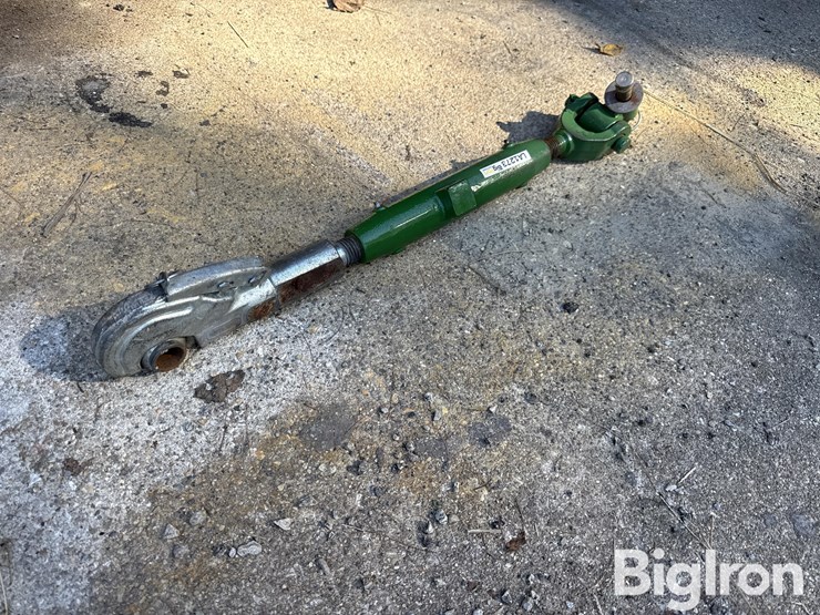 john-deere-10-or-20-series-top-link-image-1