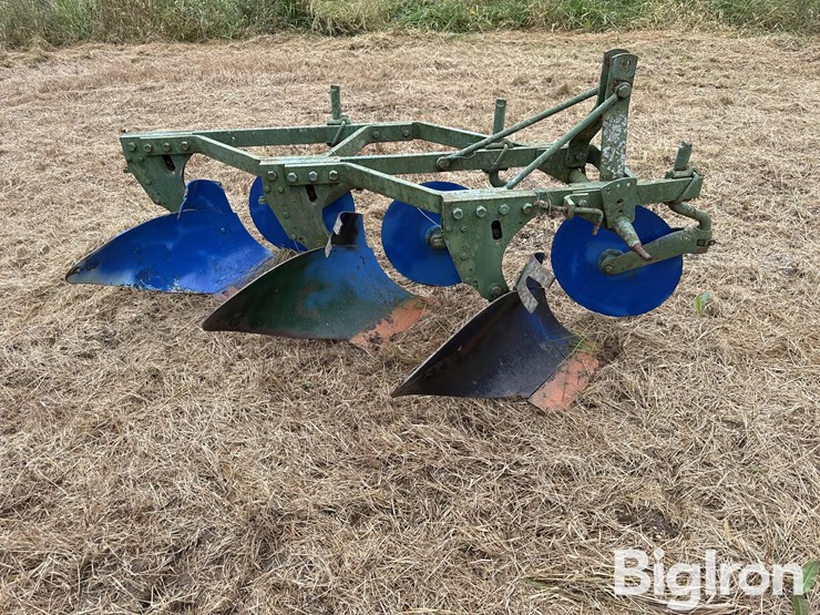 john-deere-3-pt-bottom-plow-image-4