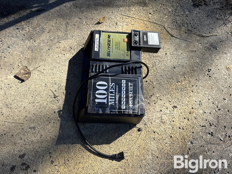 blitzer-eca100m-electric-fence-controller-image-2