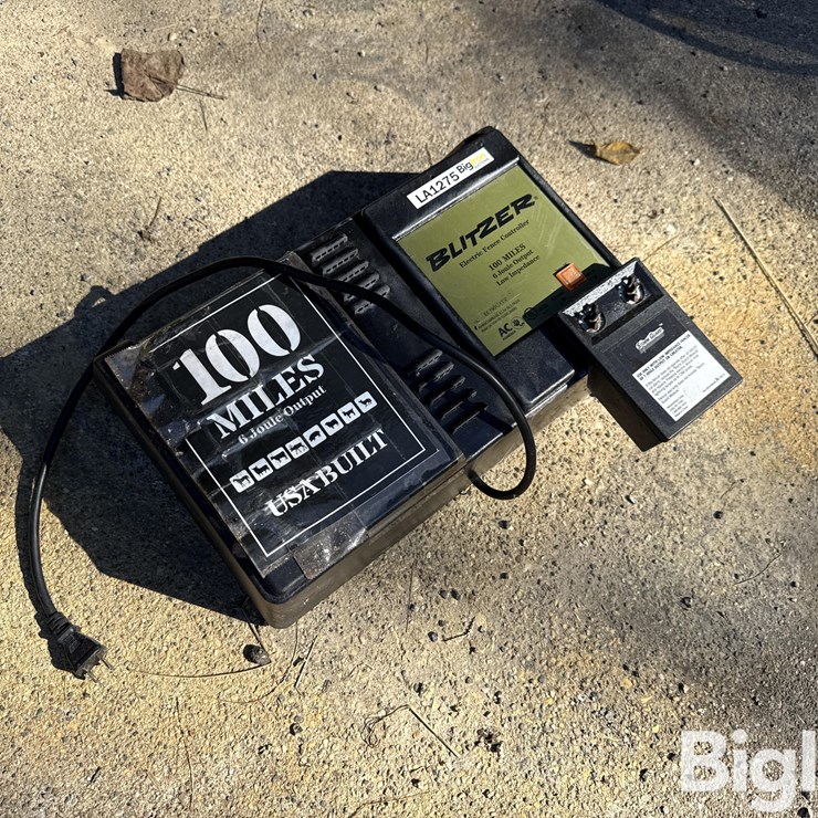 Blitzer ECA100M Electric Fence Controller