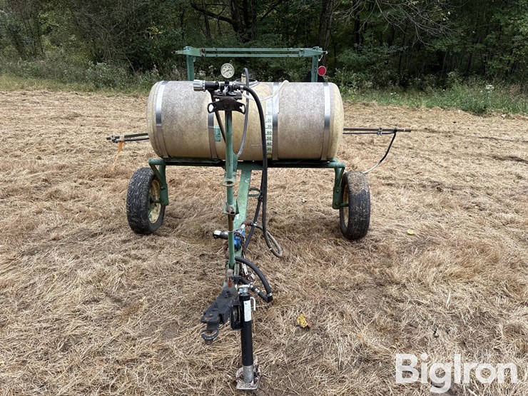 john-deere-10’-pull-type-sprayer-image-2