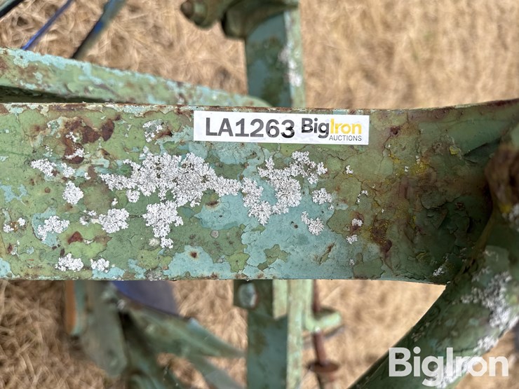 john-deere-3-pt-bottom-plow-image-18