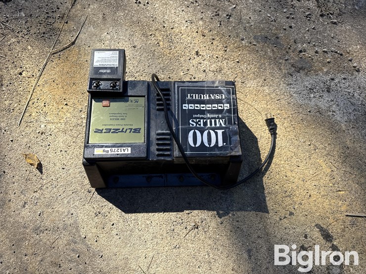 blitzer-eca100m-electric-fence-controller-image-4