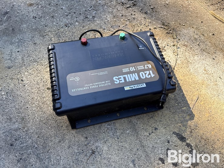 american-farm-works-eac100mn-electric-fence-controller-image-2