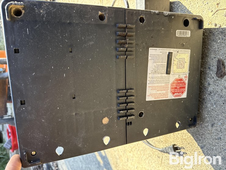 blitzer-eca100m-electric-fence-controller-image-11