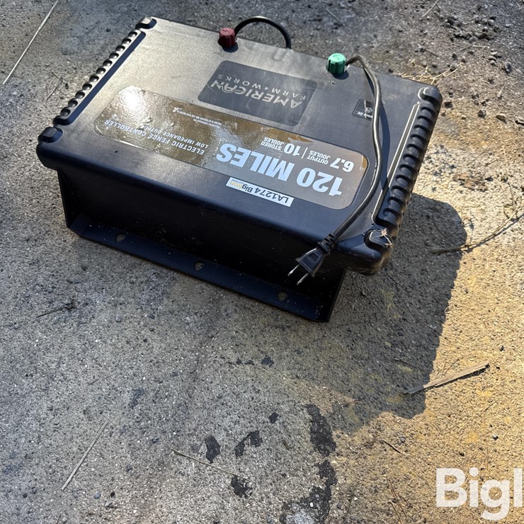 American Farm Works EAC100MN Electric Fence Controller
