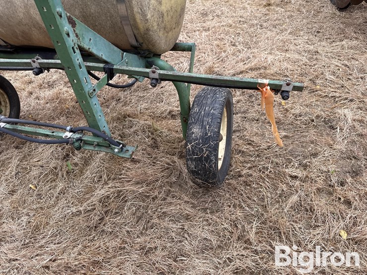 john-deere-10’-pull-type-sprayer-image-18