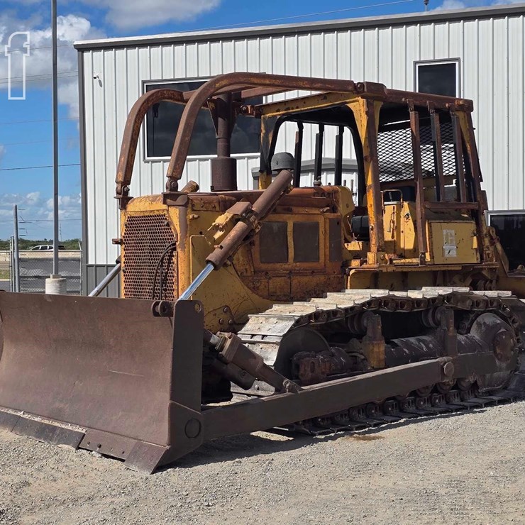 CATERPILLAR D6D