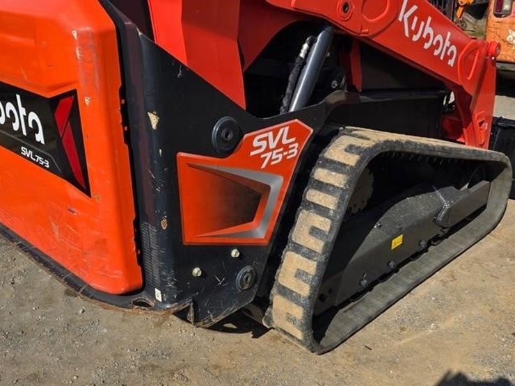 2023-kubota-svl75-3-image-18
