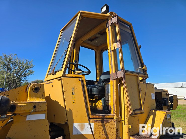 1974-caterpillar-930-wheel-loader-image-12