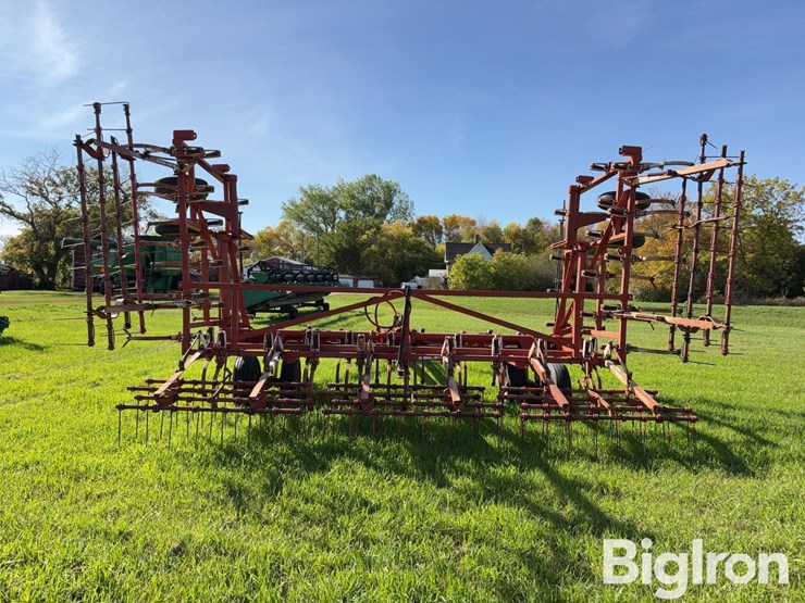 wil-rich-32’-field-cultivator-image-6