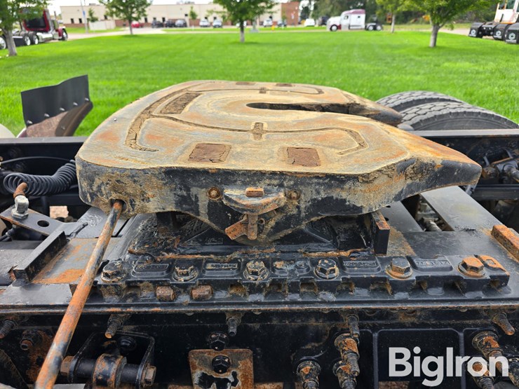 2016-international-prostar+-122-t/a-truck-tractor-image-15