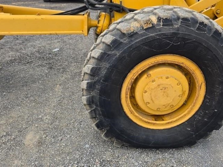 1999-deere-772ch-image-40