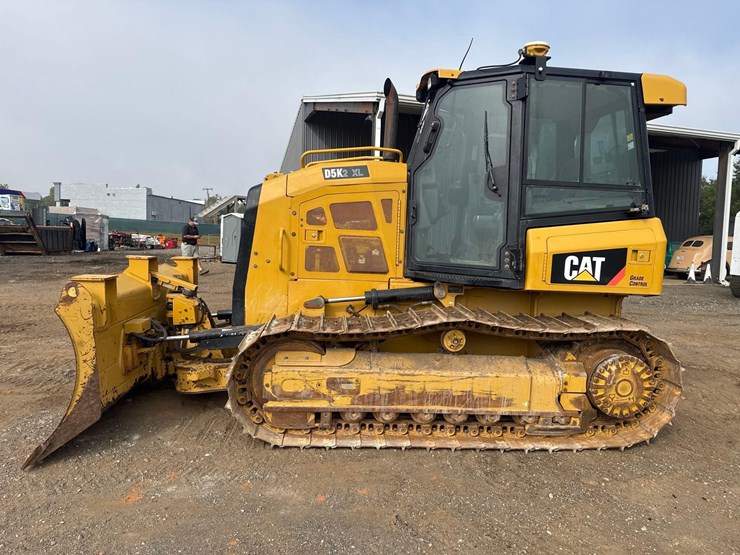 2018-caterpillar-d5k2-xl-image-2