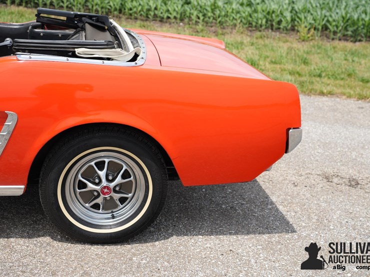 run-#51---1965-ford-mustang-convertible-image-18