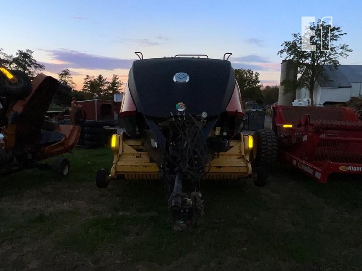 2013-new-holland-big-baler-340-image-12