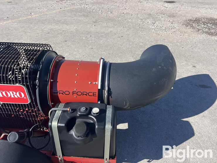 toro-pro-force-44552-pull-type-debris-blower-image-9