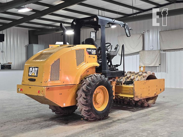 2019-caterpillar-cp44b-image-3