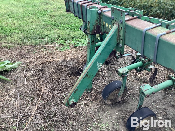john-deere-er014-rear-mount-cultivator-image-12