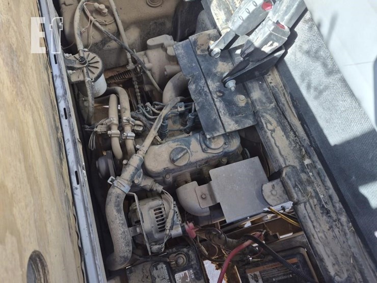club-car-carryall-1500-image-12