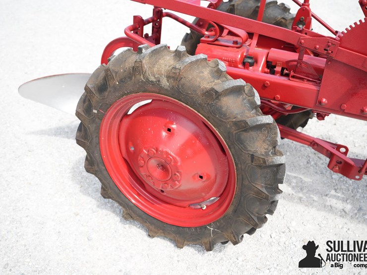 run-#119---1948-avery-v-2wd-tractor-image-18