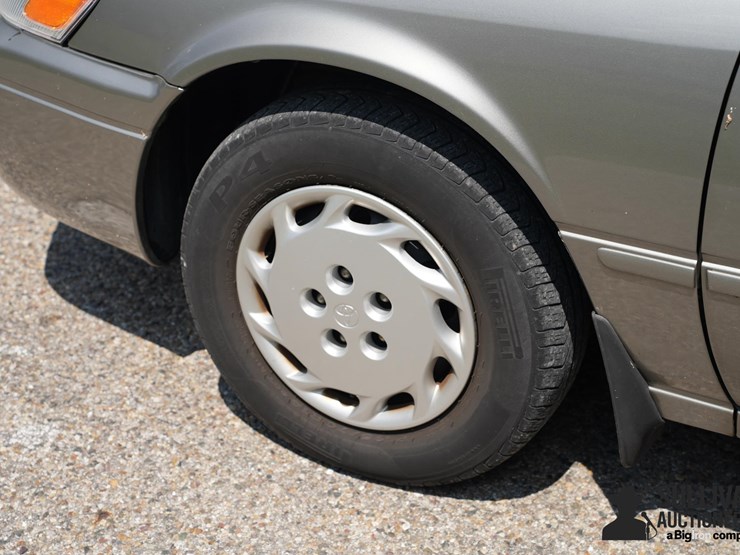 run-#167---1998-toyota-camry-clx-sedan-image-13