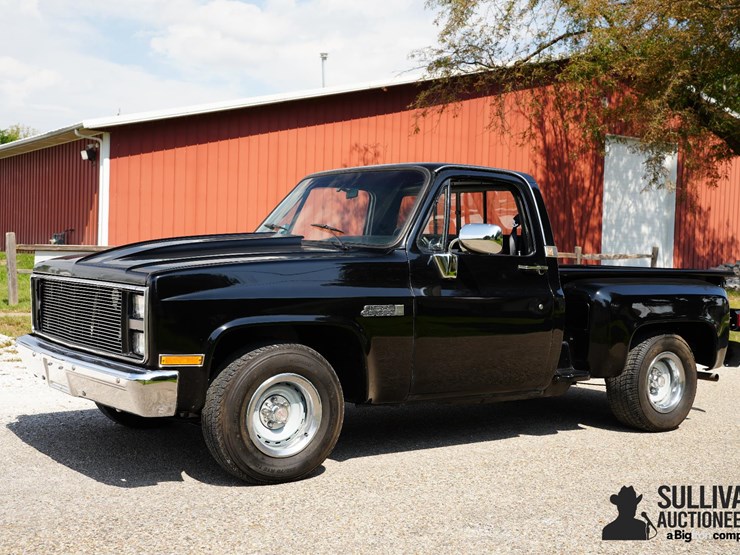 run-#138---1984-gmc-sierra-c1500-stepside-pickup-image-1
