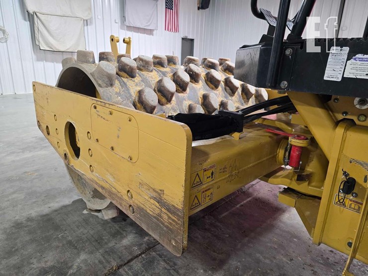 2019-caterpillar-cp44b-image-12