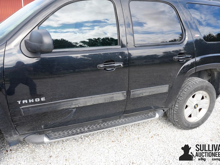 run-#43---2013-chevrolet-tahoe-k1500-4x4-suv-image-15