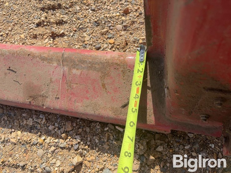 case-ih-combine-head-adapter-plate-image-17