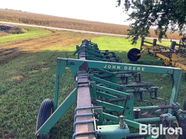 john-deere-er014-rear-mount-cultivator-image-10