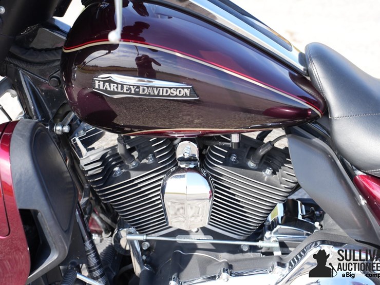 run-#102---2015-harley-davidson-trike-image-14