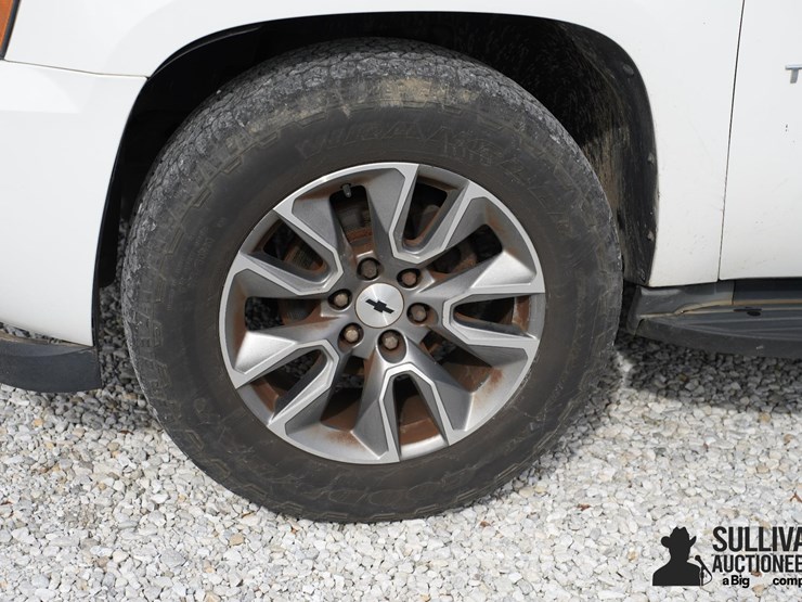 run-#45---2013-chevrolet-tahoe-k1500-4x4-image-13