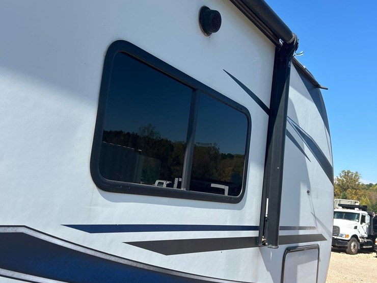2020-heartland-40ft-t/a-ball-hitch-tow-behind-camper-image-37
