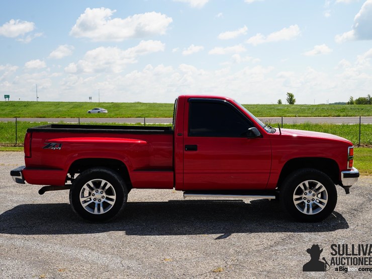 run-#107---1990-chevrolet-gmt-400-4x4-pickup-image-4