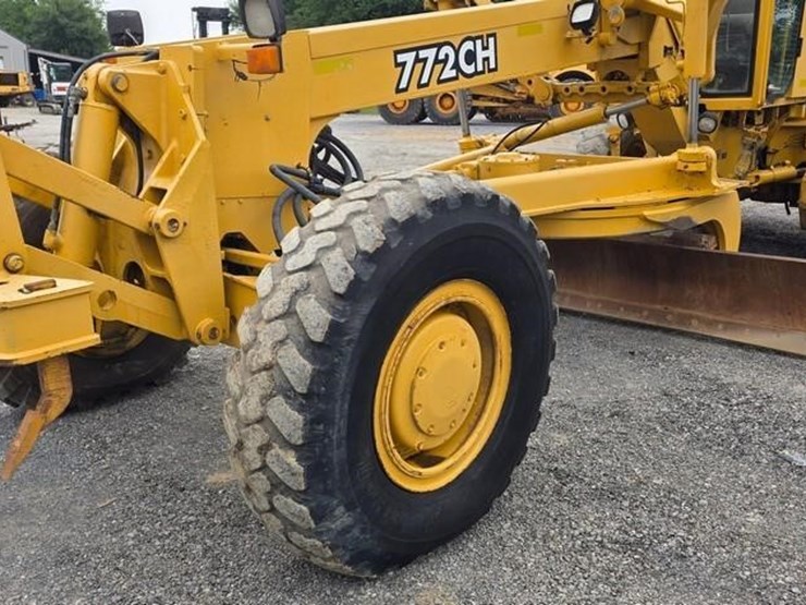 1999-deere-772ch-image-6