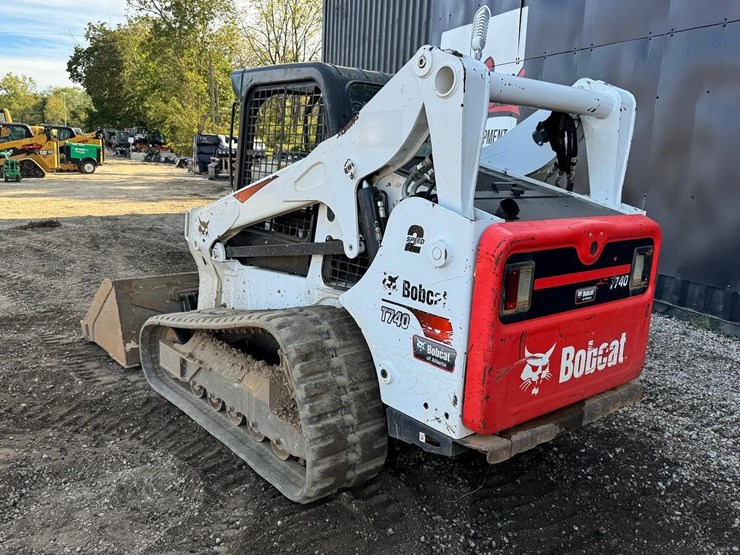 2023-bobcat-t740-skid-steer-loader-image-4