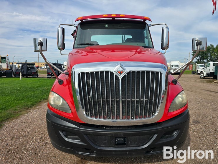 2016-international-prostar+-122-t/a-truck-tractor-image-2