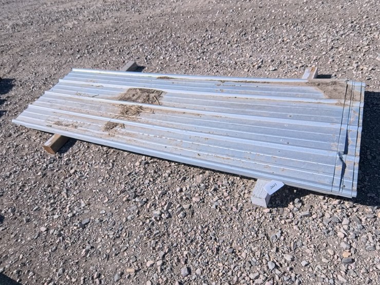 #2023-•-3'-x-9'-unused-metal-galvanized-panels-(14-count)-image-3