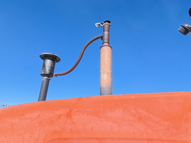 #1026-•-allis-chalmers-7000-tractor-image-16