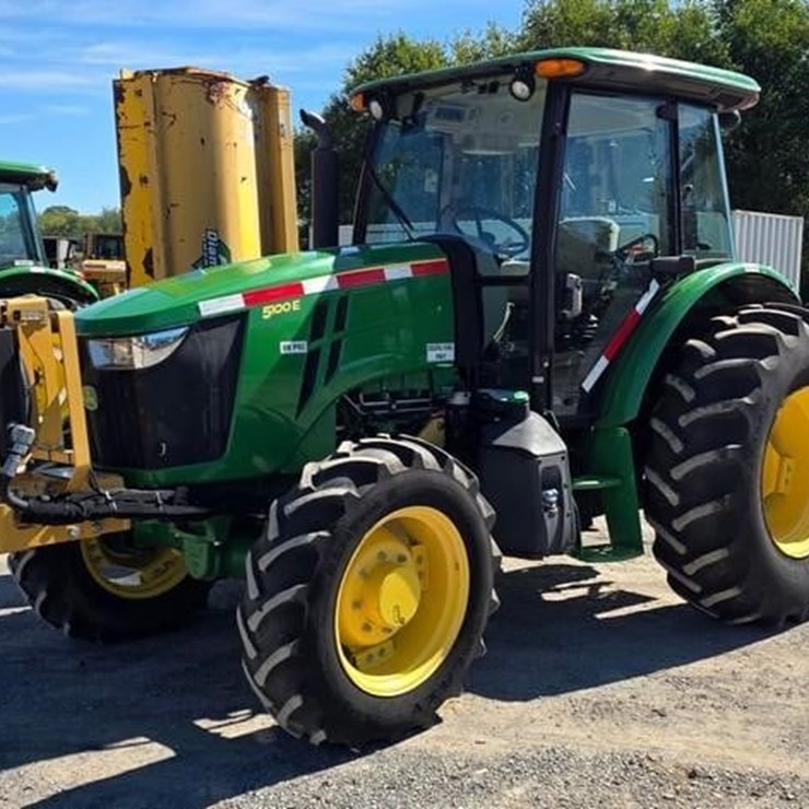 2019 JOHN DEERE 5100E
