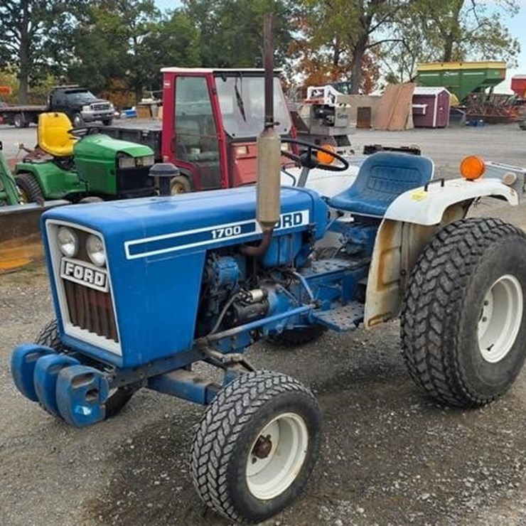 FORD 1700