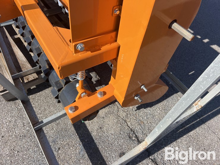 2026-arteer-nsd-72w-3-pt/skid-steer-no-till-drill/seeder-image-11
