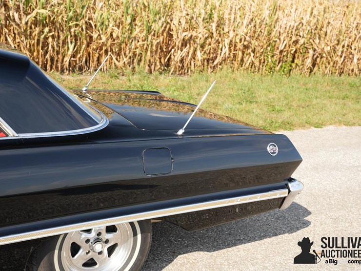 run-#64---1963-chevrolet-impala-ss-image-18