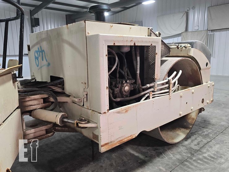 ingersoll-rand-tandem-vibratory-asphalt-compactor-3613-image-11