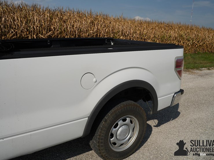 run-#7---2012-ford-f150-xl-regular-cab-pickup-image-17