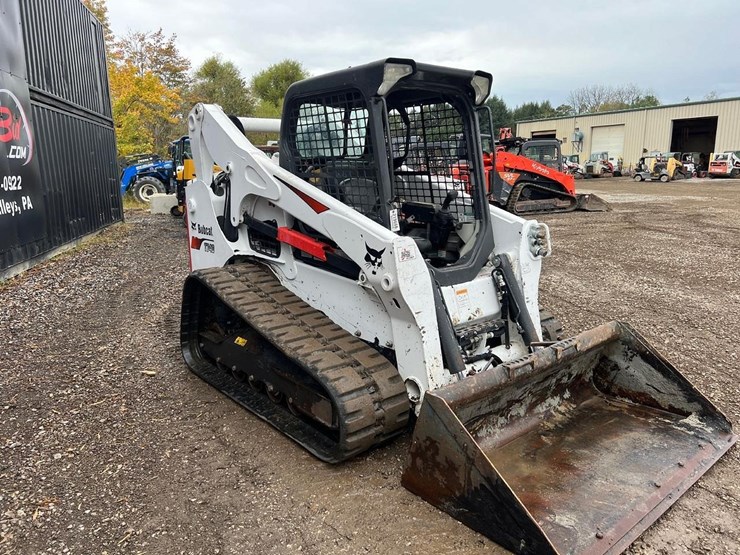 2022-bobcat-t740-skid-steer-loader-image-8