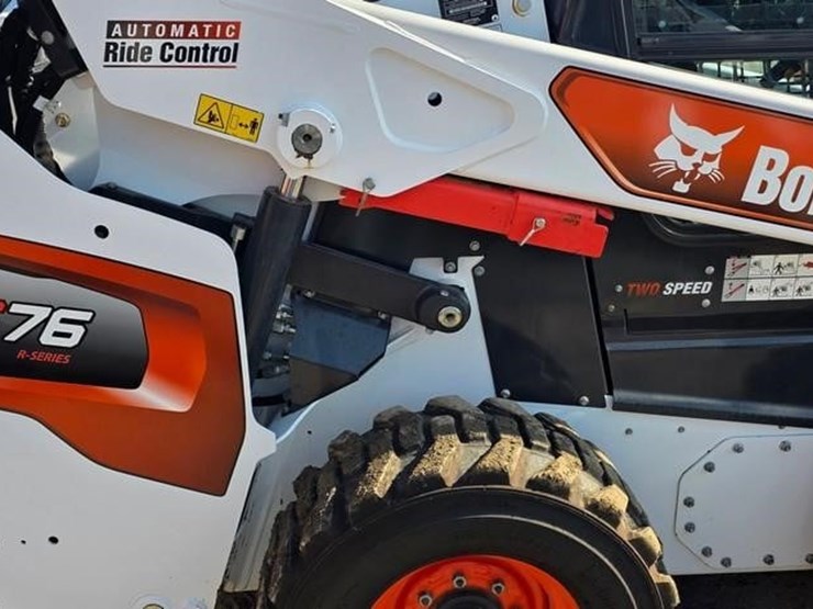 2020-bobcat-s76-image-15